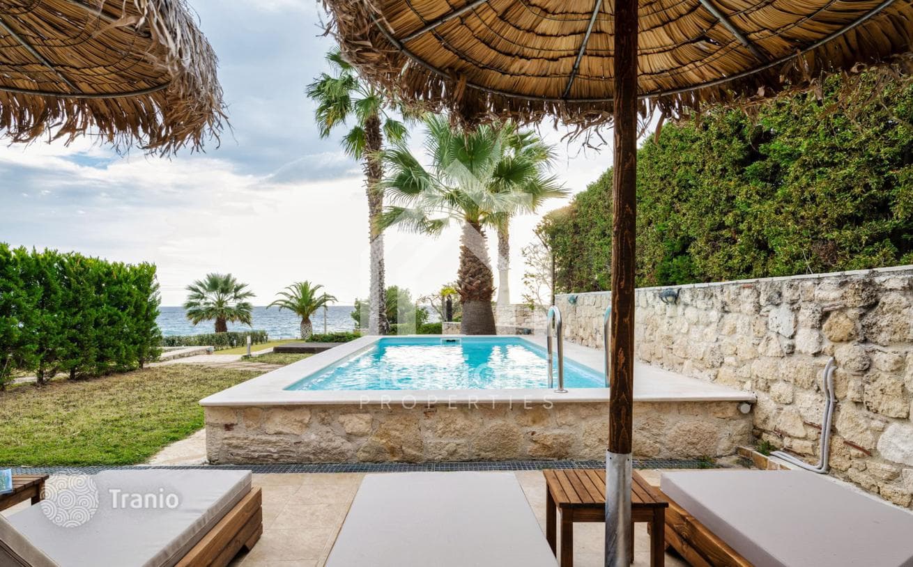 14-Bedroom Villa with 9 Bathrooms in Halkidiki, Greece, photo 2