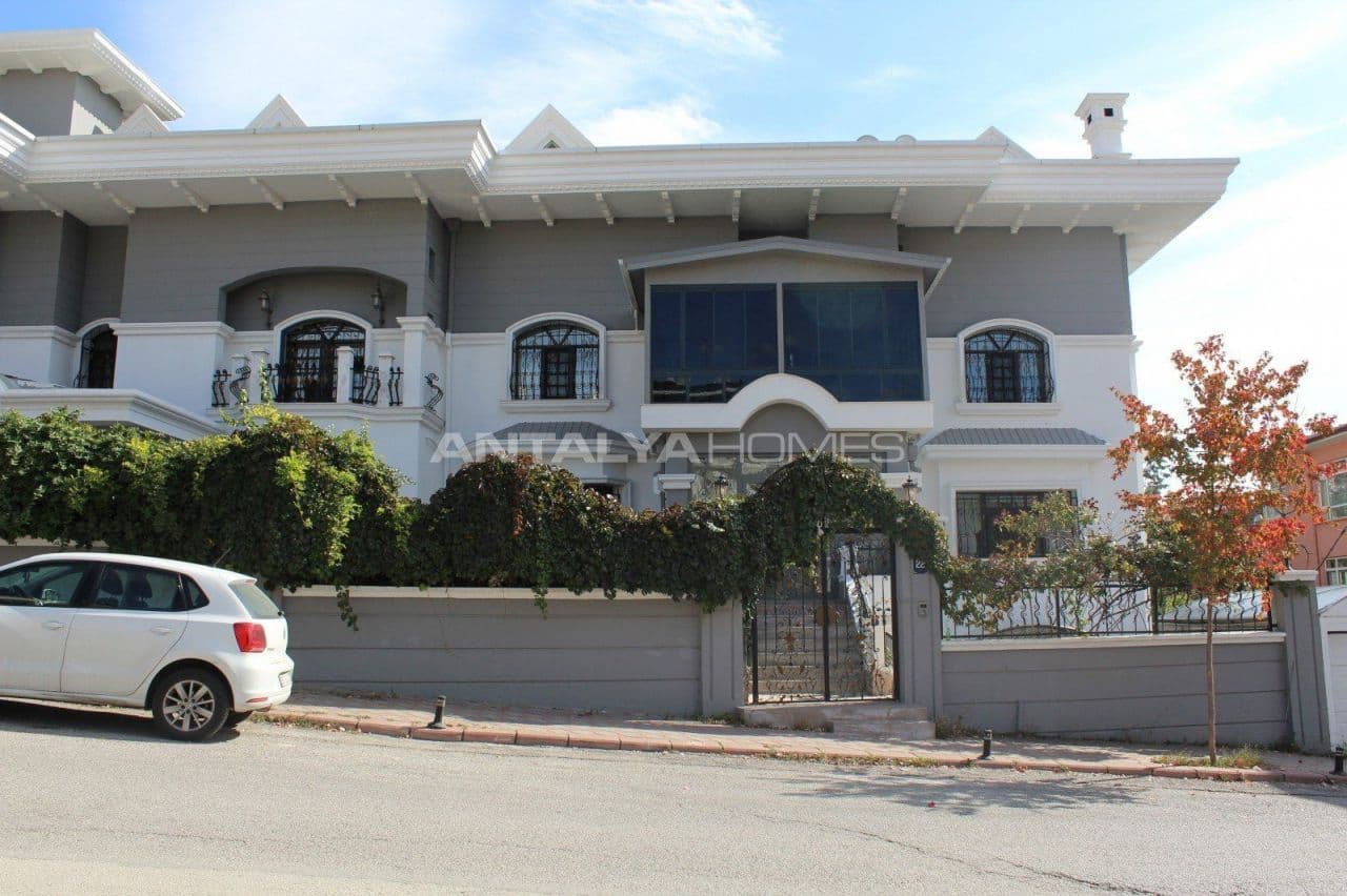 6-Bedroom Townhouse in Kecioren, Ankara, photo 2