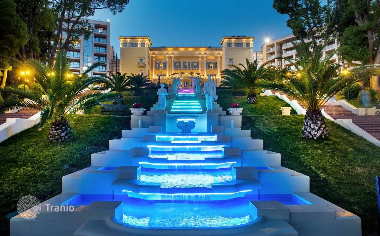 Residential Complex with Private Beach and Park in Sochi, photo 4