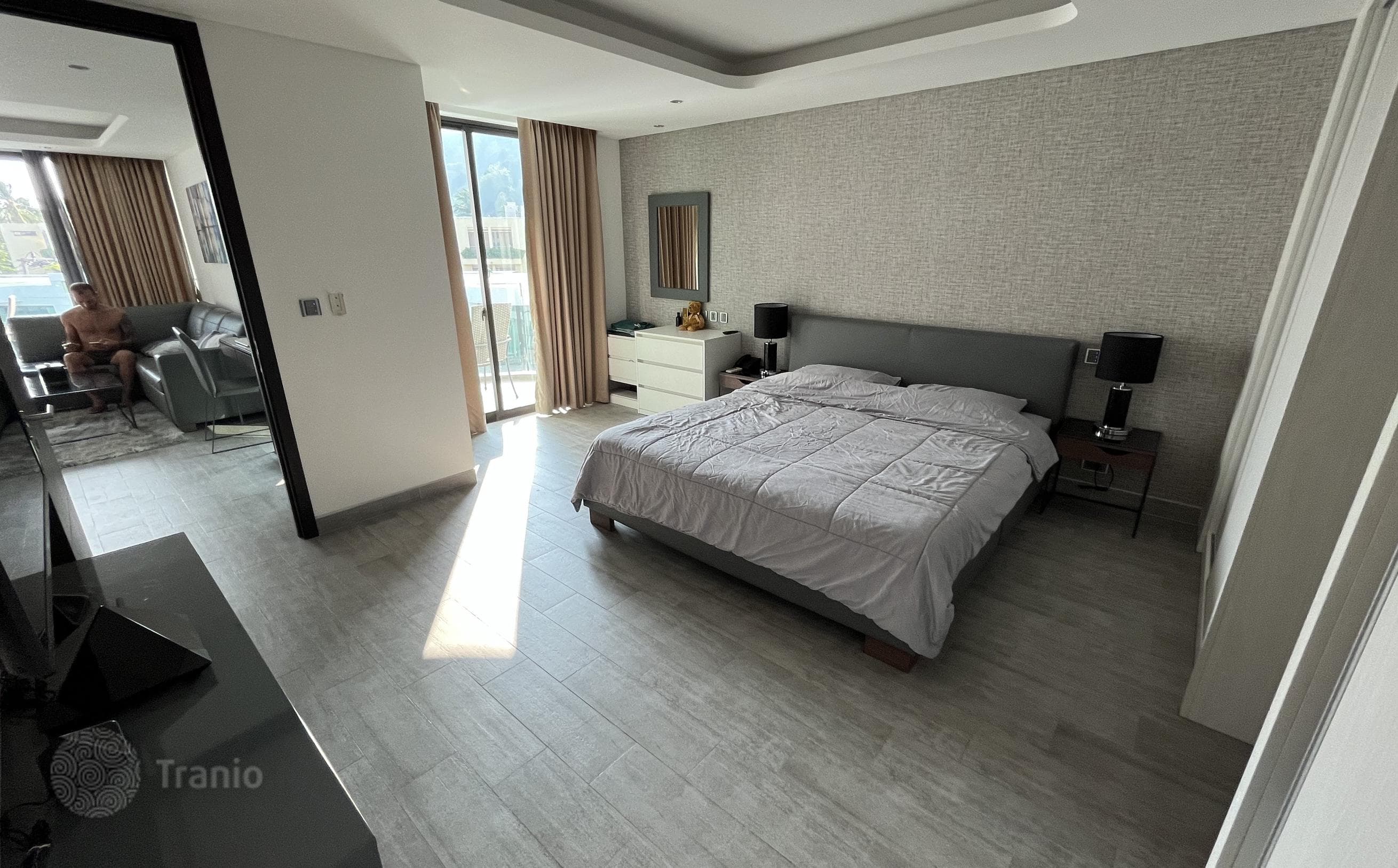 1-Bedroom Condo Between Tri Trang and Merlin Beaches, Patong, Phuket, photo 2