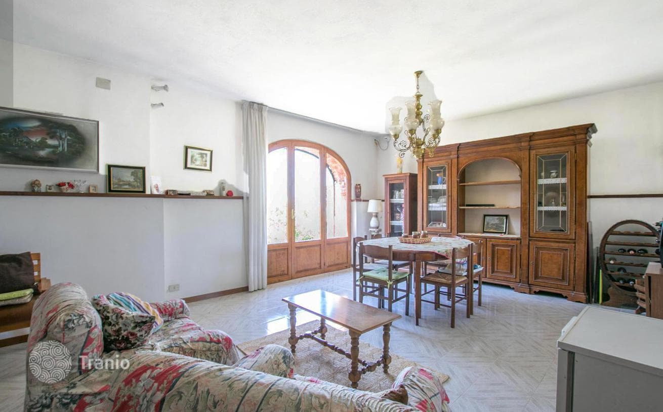 Farmhouse with Olive Grove in Camigliano, Italy, photo 3