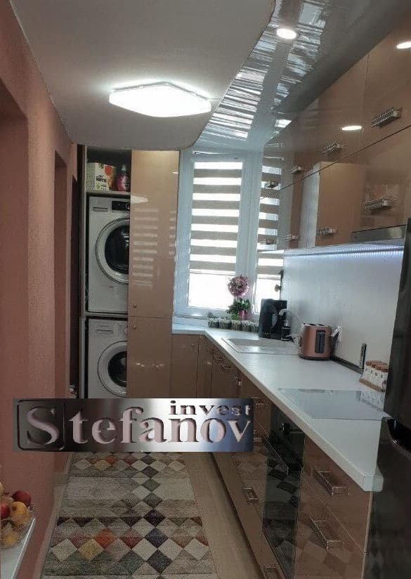 2-Bedroom Apartment in Varna, photo 2