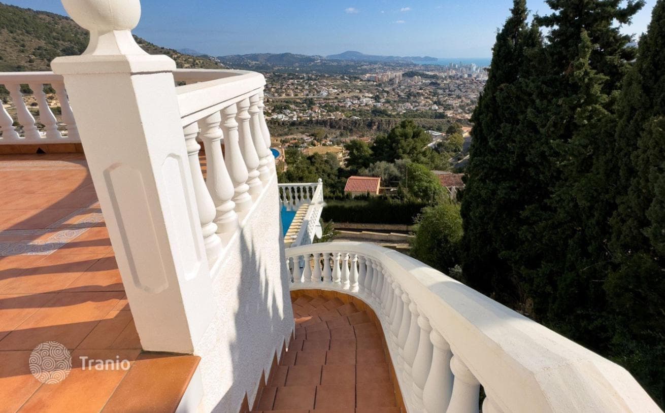 3-Bedroom Villa with Sea View in Calpe, photo 4