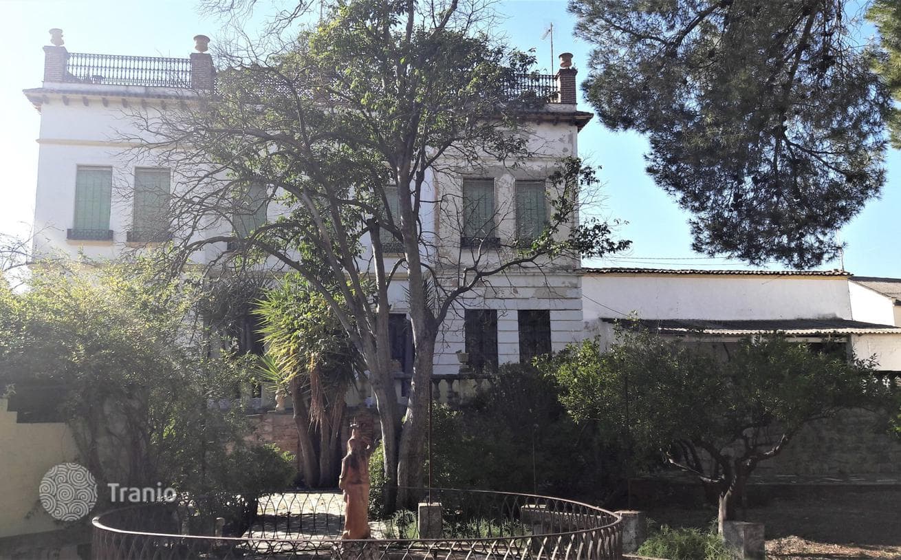 5-Bedroom Villa in Valencia City, Spain