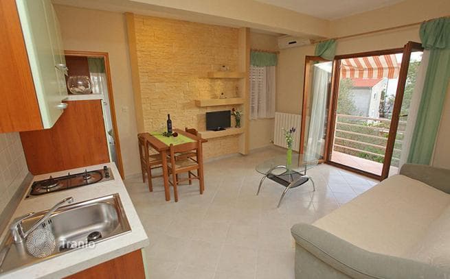 House with Terrace, Sauna and Large Plot Near the Beach in Zadar, photo 5
