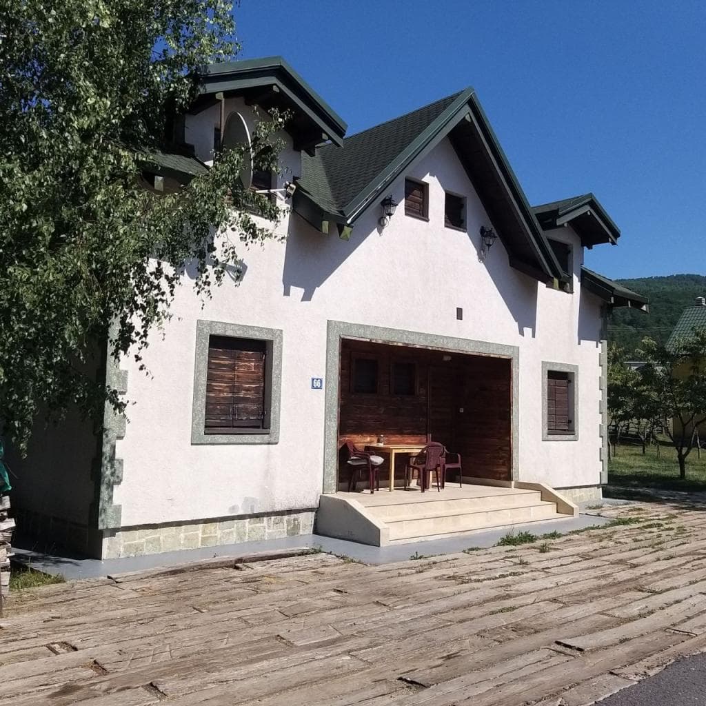 2-Bedroom Apartment in Kolasin