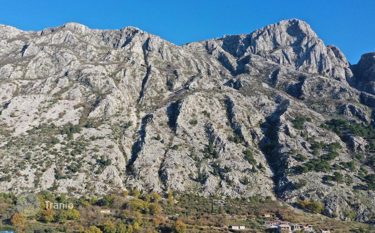 Земельный участок в Доброте, Черногория, фото 2