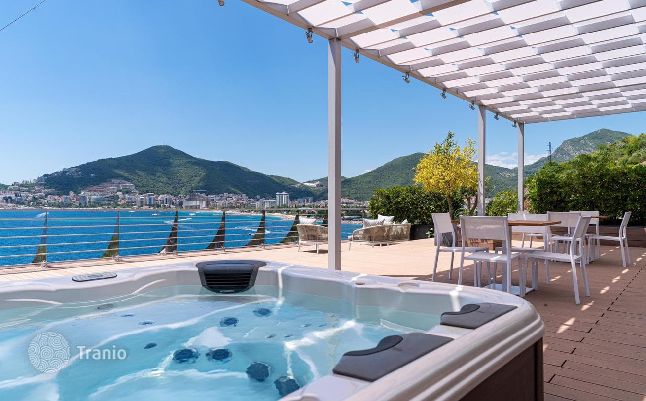 2-Bedroom Penthouse with Panoramic Sea Views in Budva, photo 4