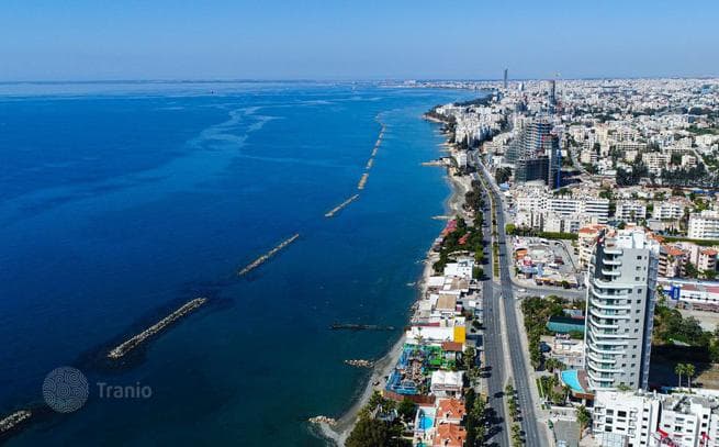 Residences with Garden 100 m from the Sea in Moutayaka, Limassol, photo 5