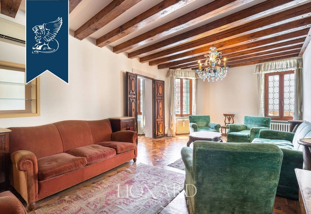 2-Bedroom Apartment in Venice, photo 5