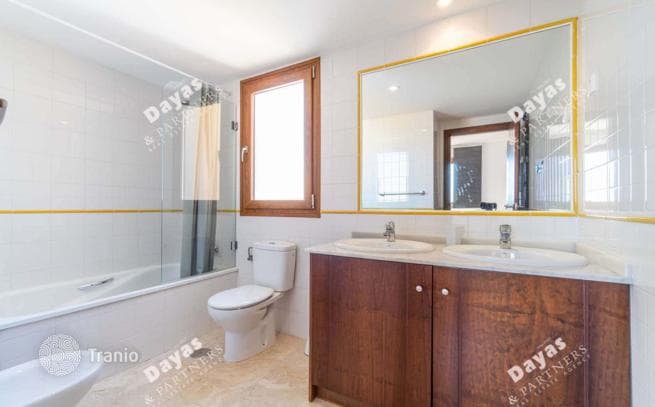 2-Bedroom Penthouse in Torrevieja, photo 3