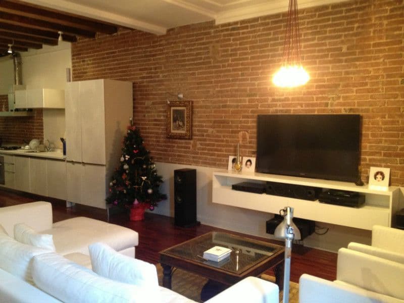 1-Bedroom Apartment in Barcelona, photo 5