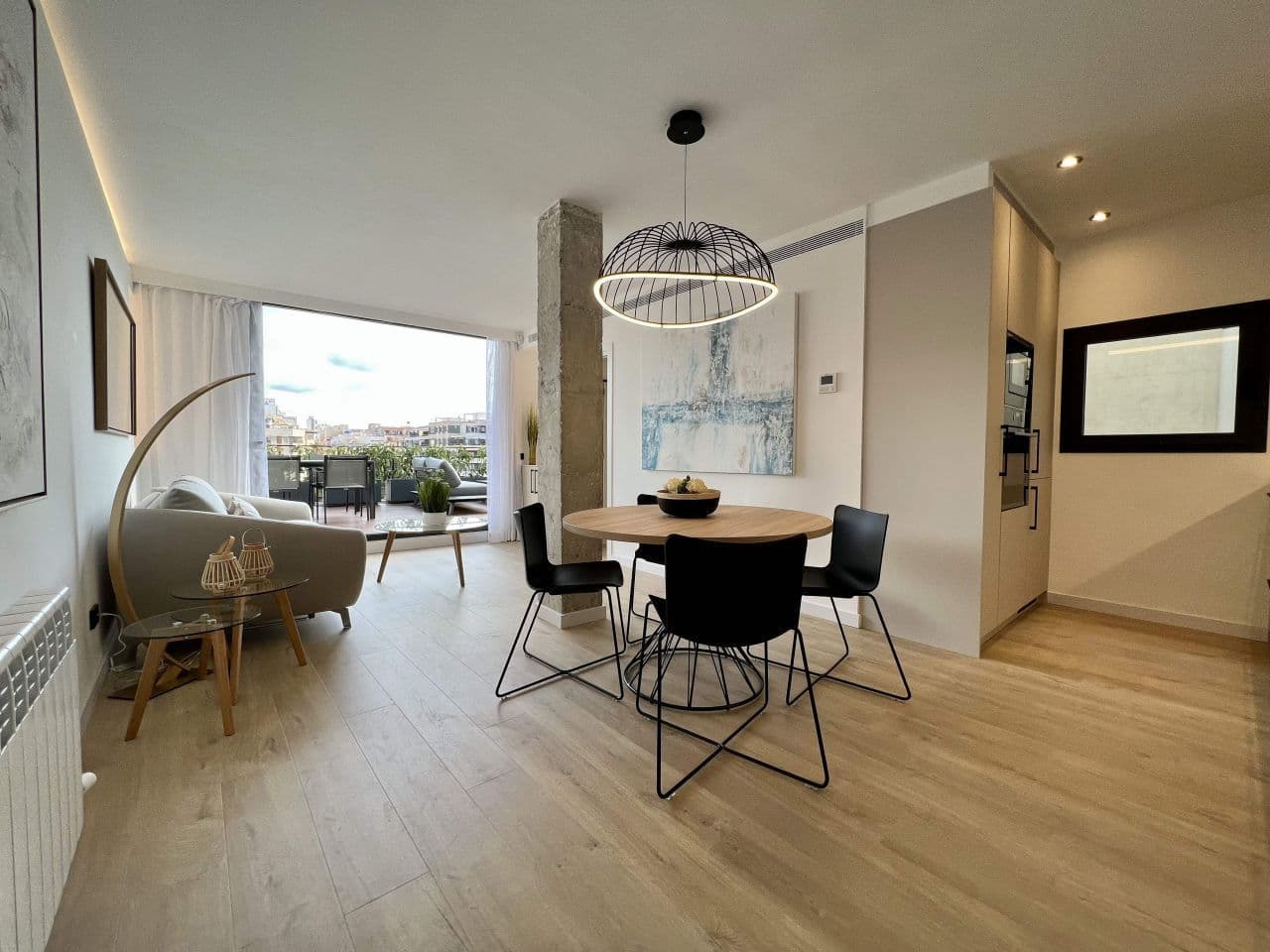 1-Bedroom Penthouse in Palma de Mallorca, photo 3