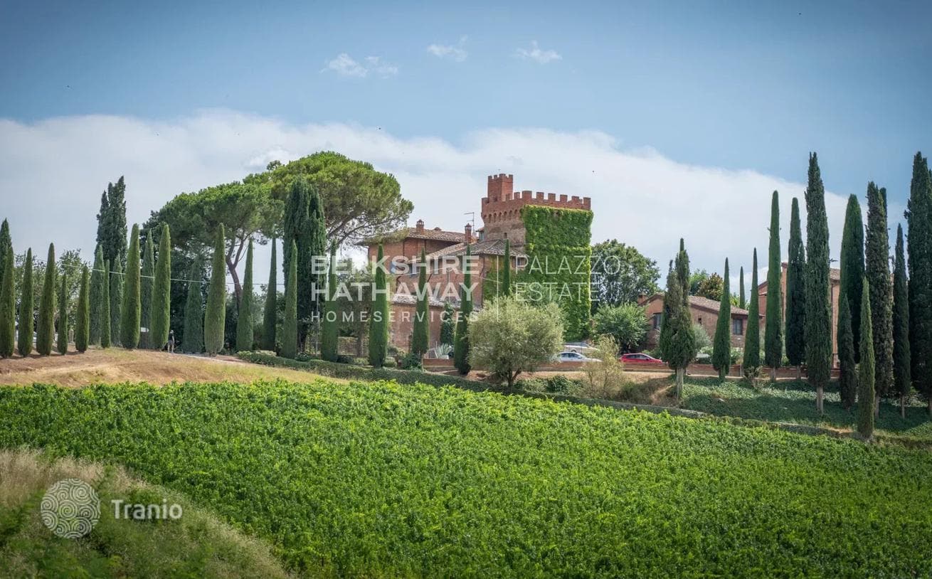 8-Bedroom House in Siena, Italy, photo 5