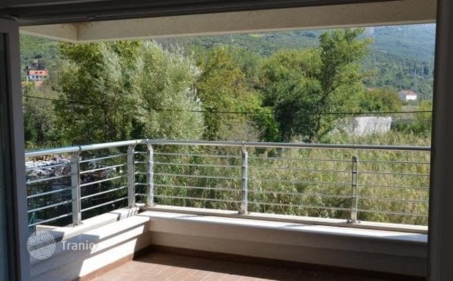 2-Bedroom Apartment with Terrace and Parking in Dubrovnik, photo 5