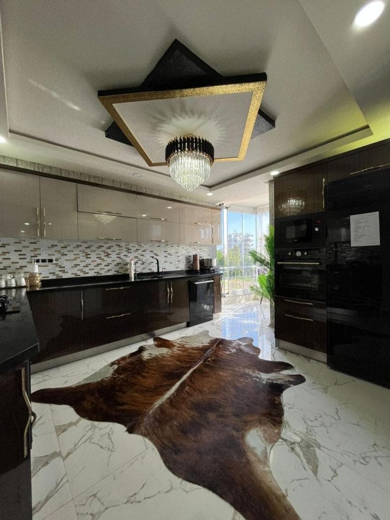 4-Bedroom Apartment in Konyaalti, Antalya