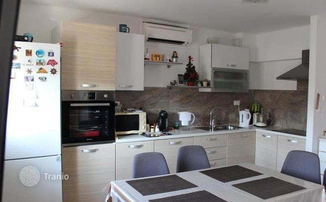 Меблированный дом с садом и барбекю, Рогозница, Сплит, Хорватия