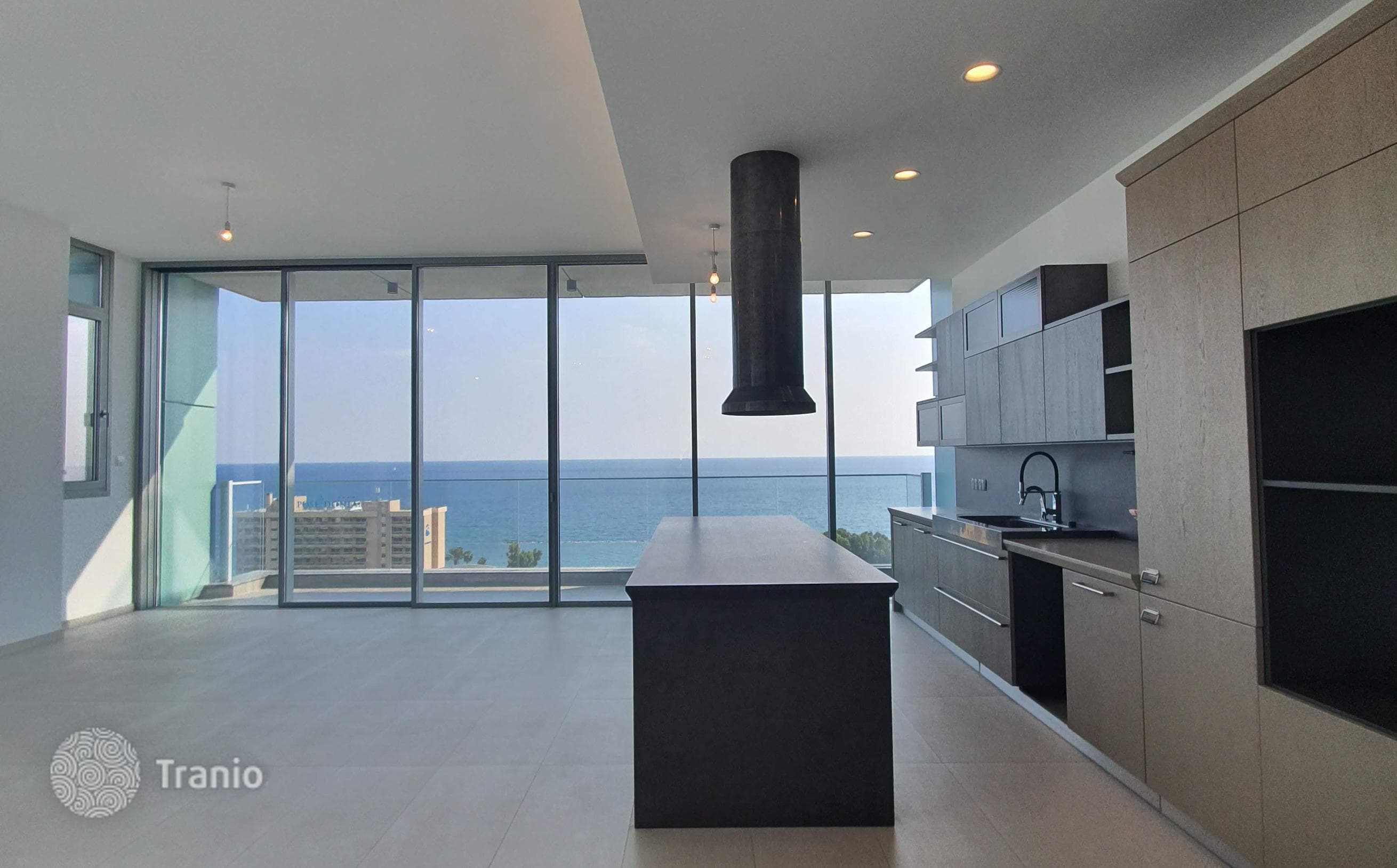 2-Bedroom Penthouse with Private Garden in Limassol, photo 4