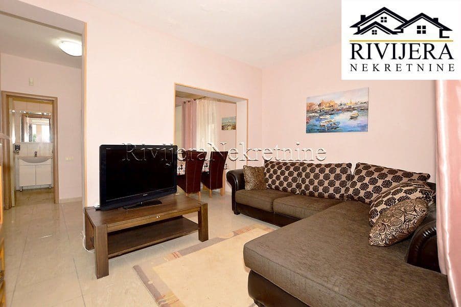 2-Bedroom Apartment in Baosici, Montenegro