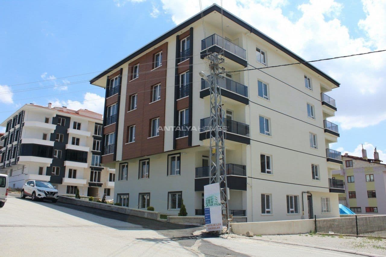 4-Bedroom Apartment in Kecioren, Ankara, photo 2