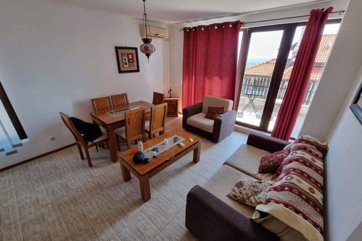2-Bedroom Apartment in Kosharitsa, photo 2