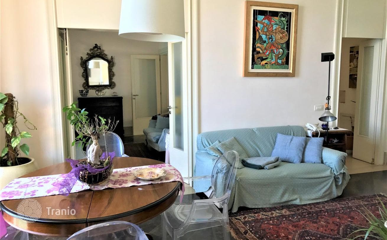 2-Bedroom Duplex Apartment with Panoramic Sea View in Syracuse, photo 3