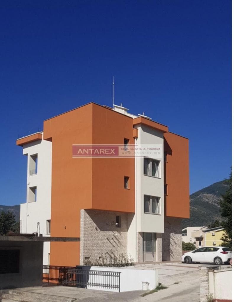 2-Room Apartment in Lastva, Montenegro, photo 3