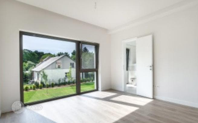 Modern Minimalist House in District II, Budapest, photo 5