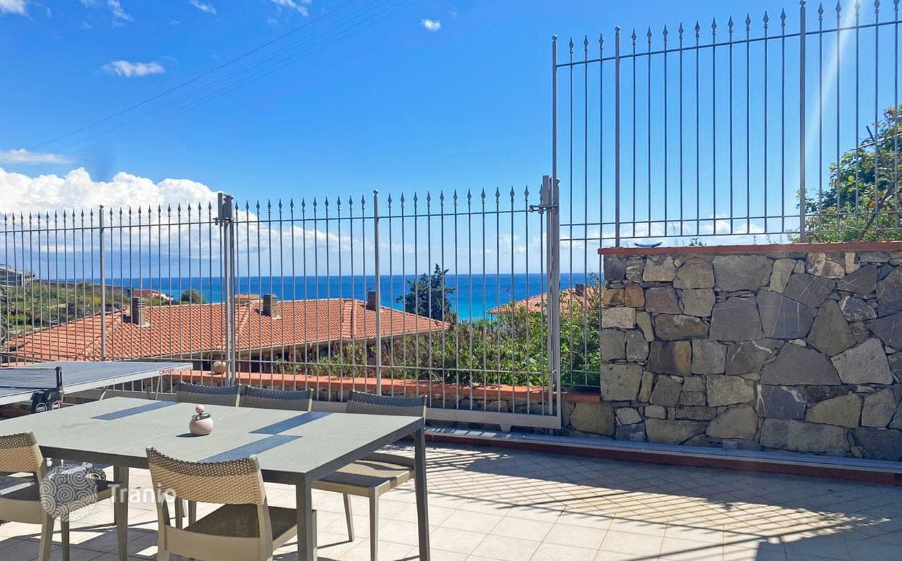 4-Bedroom Villa with Pools Near the Sea in Riva Ligure, photo 2