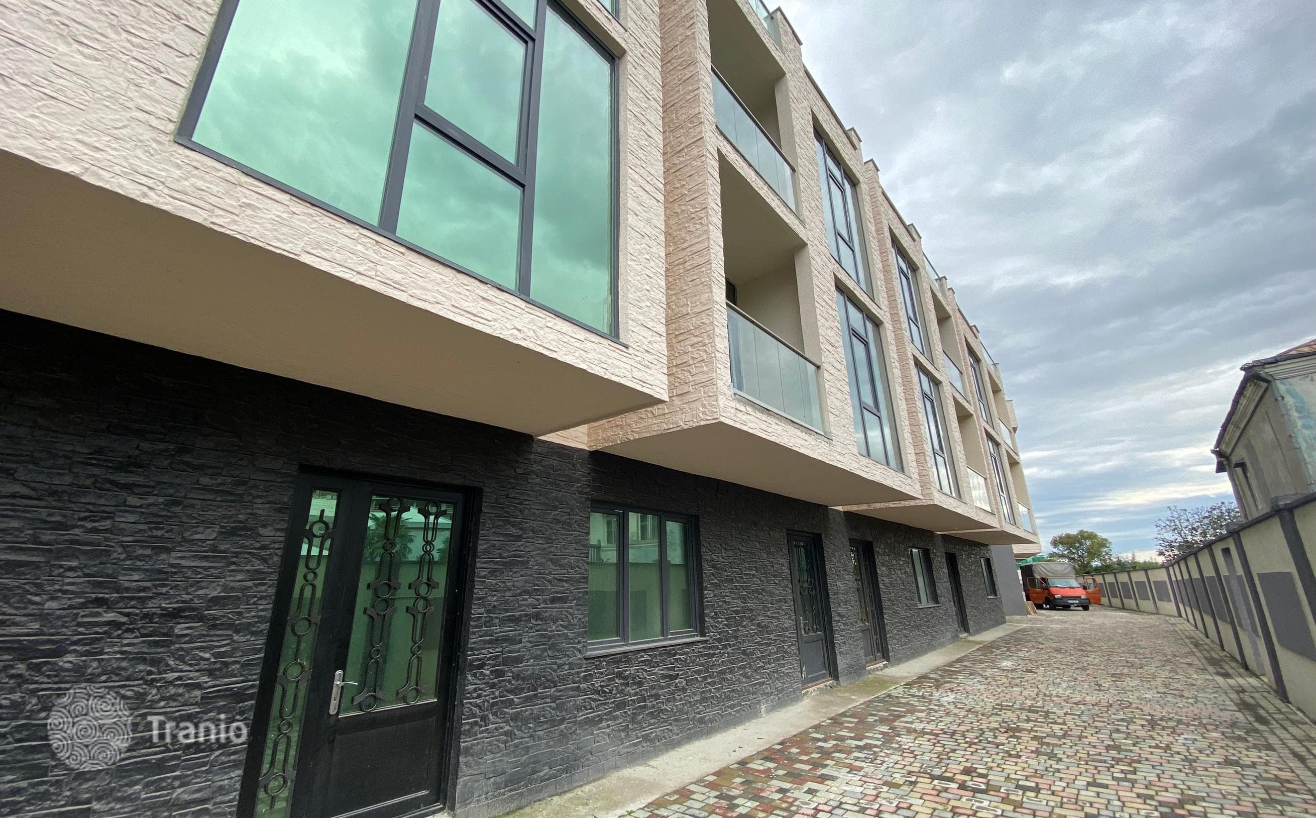 4-Story Townhouse with Sea and Mountain Views in Batumi