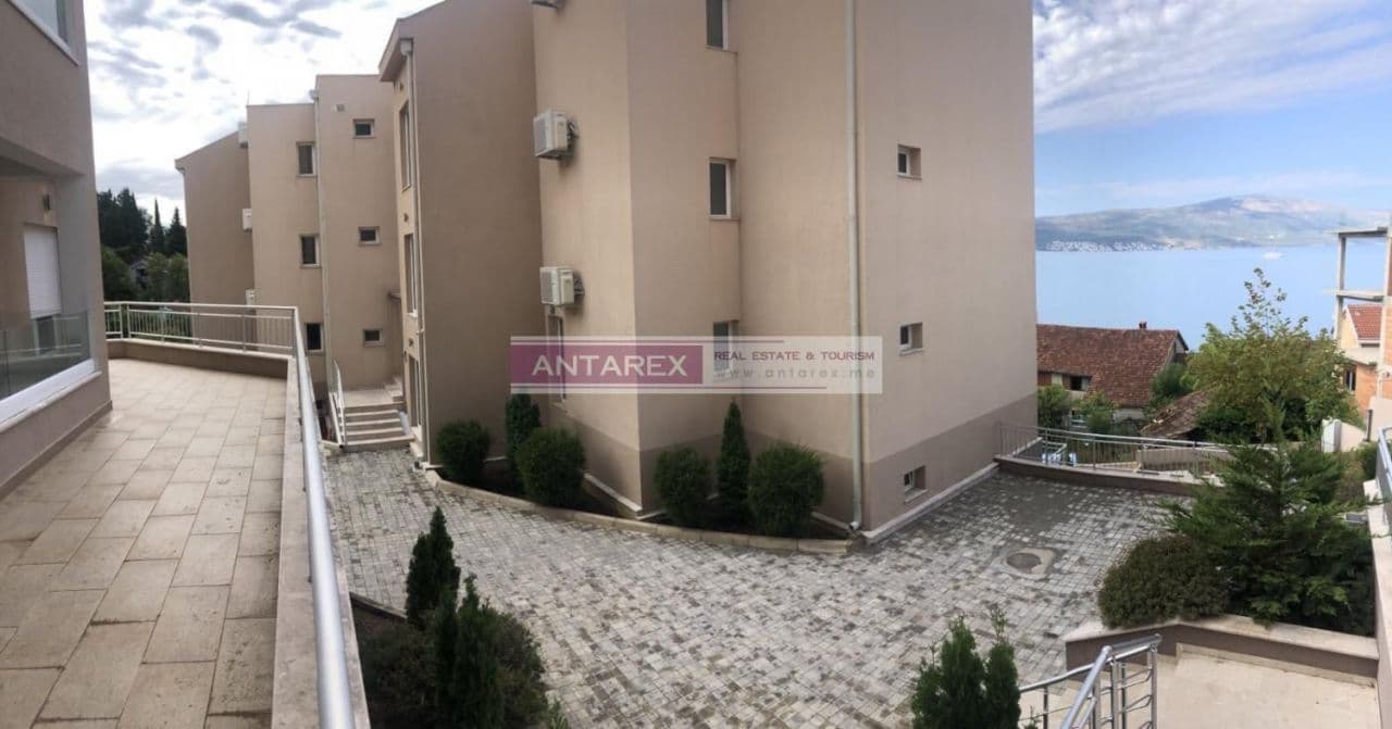 Апартаменты в Ластве, Черногория, 66 м²
