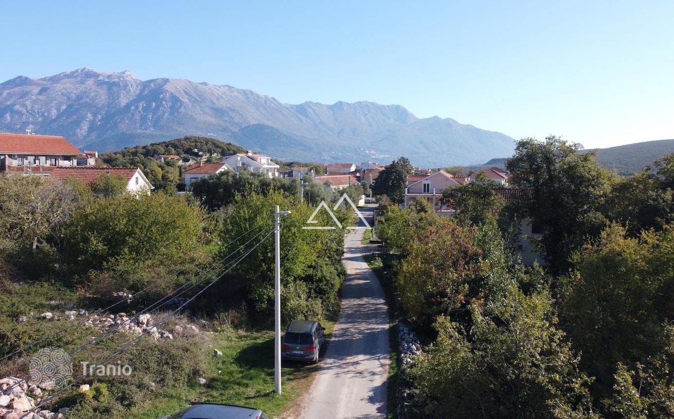 Urbanized Land Plot with Luxury Villa Project in Djurasevici, photo 5