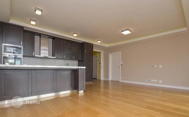 2-Bedroom Apartment with Spacious Terrace in District II, Budapest