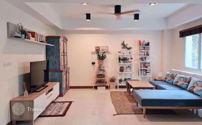 3-Bedroom Condo in Huai Khwang, Bangkok, photo 4