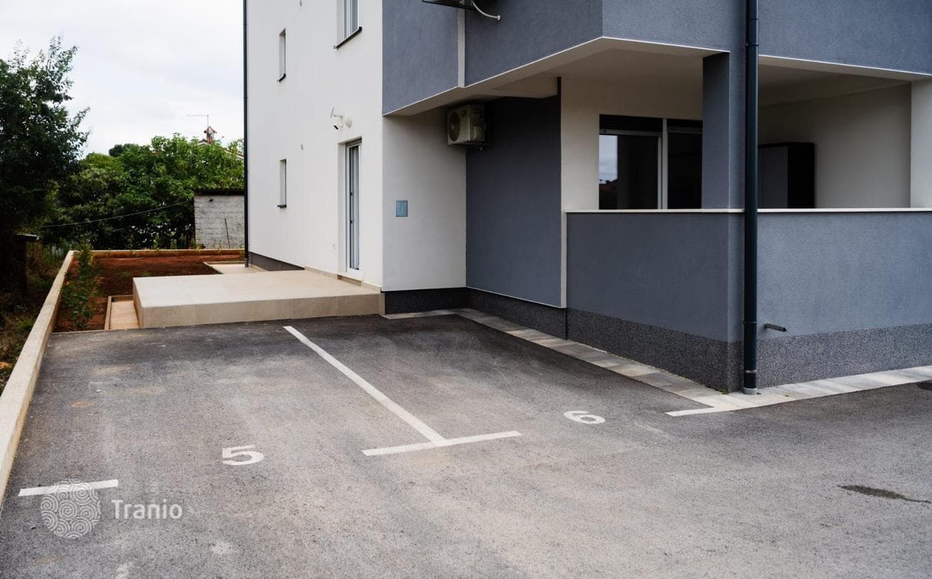2-Bedroom Apartment in Pula