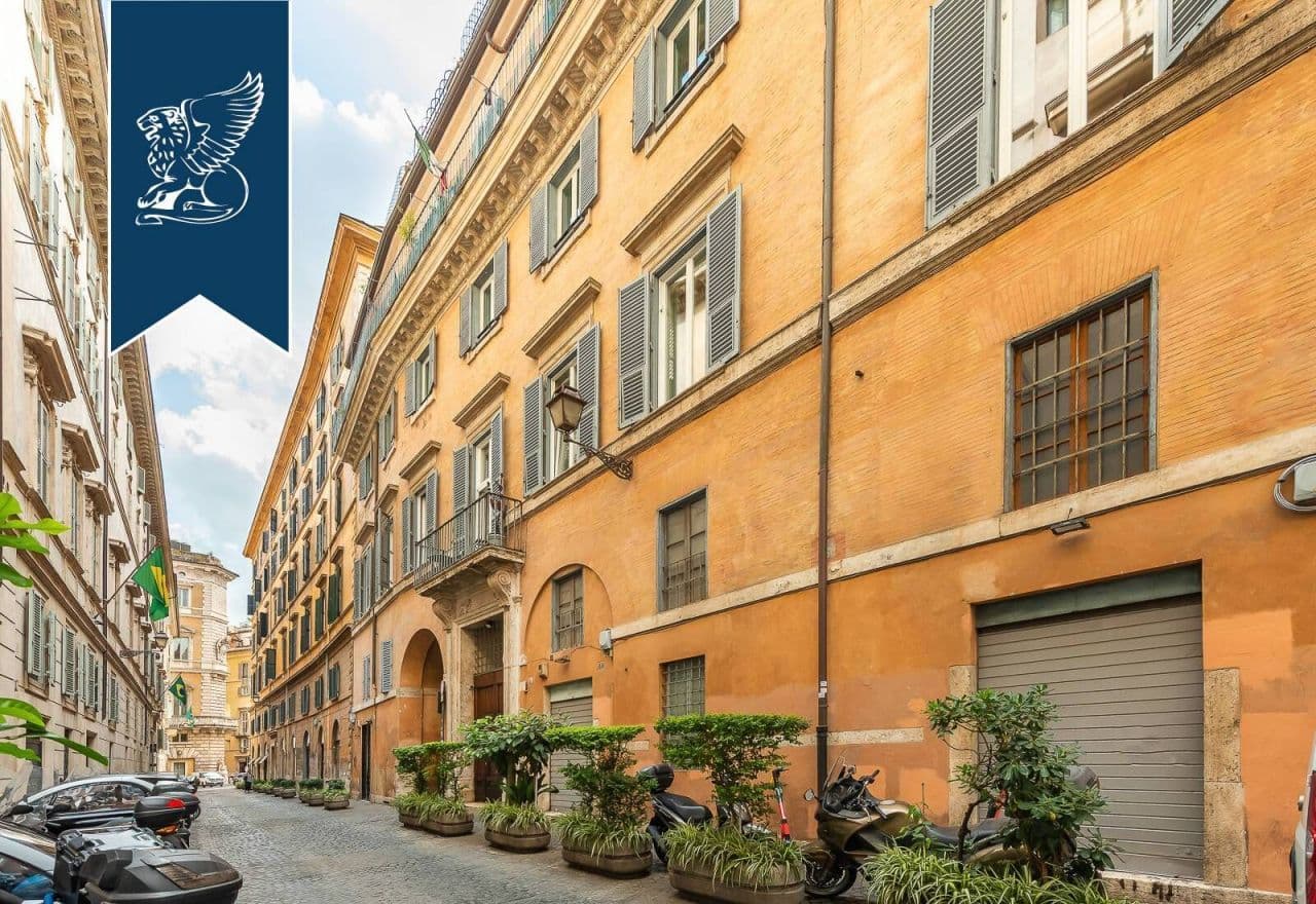 5-Bedroom Apartment in Rome, Italy, photo 4