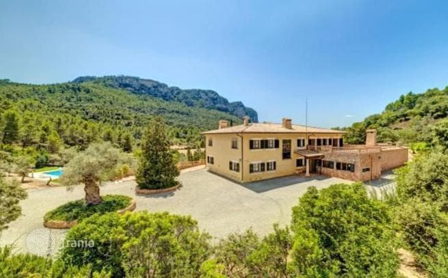 5-Bedroom Villa with Guest Houses and Private Pool in Bunol, Mallorca, photo 2