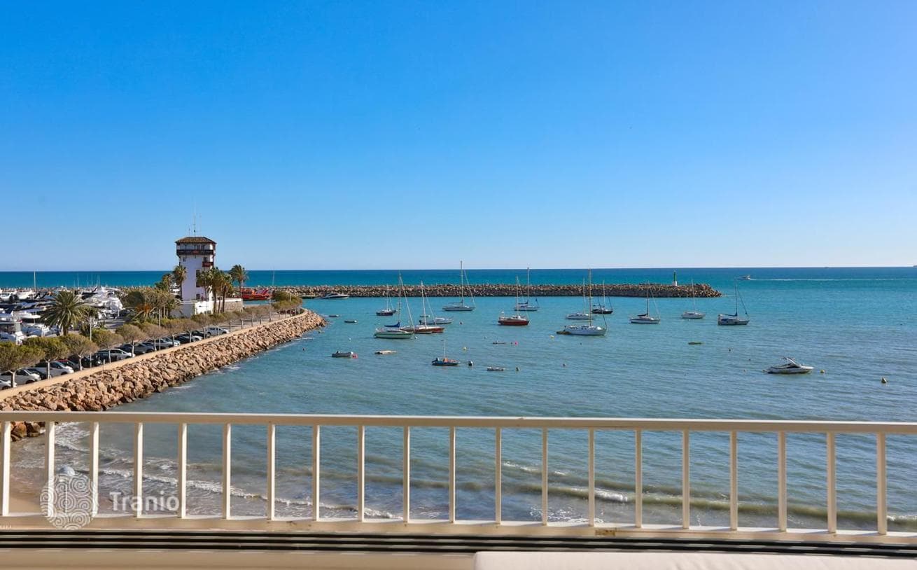 2-Bedroom Apartment with Panoramic Sea View in Portals Nous, Mallorca, photo 5