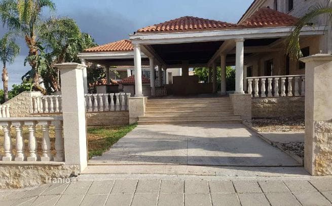 5-комнатный особняк 710 м² в Ороклини, Кипр, фото 2