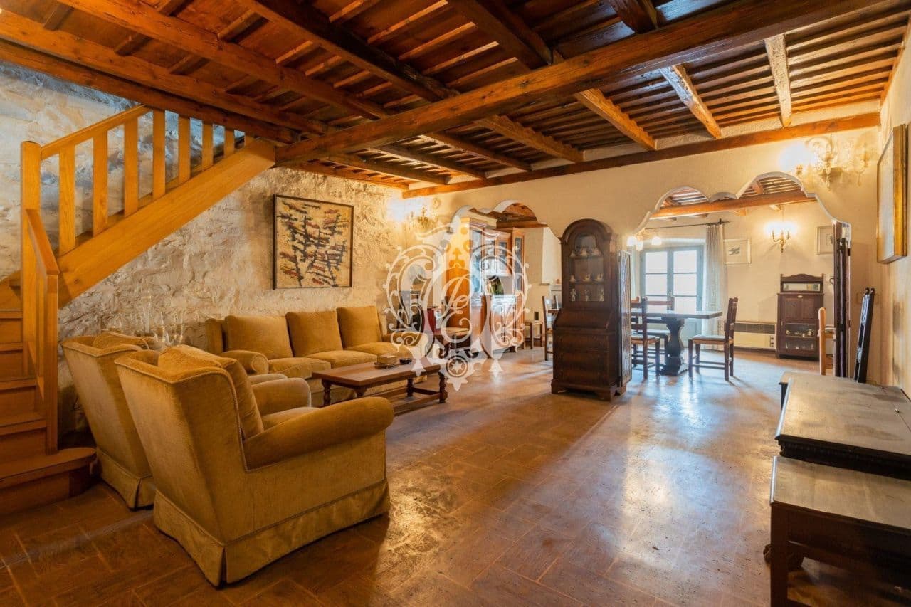 Квартира в Комо, Италия, 150 м²