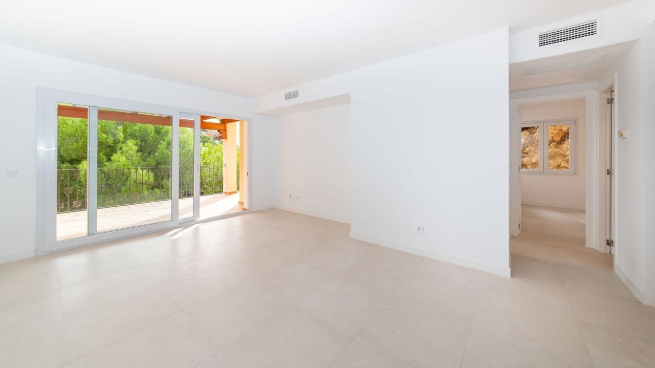 2-Bedroom Apartment in Andratx, photo 3