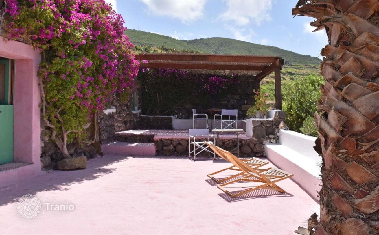 3-House Complex with Panoramic Sea Views on Pantelleria, Sicily