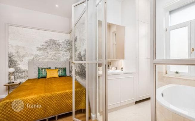 2-Bedroom Apartment with City Views in District VI, Budapest