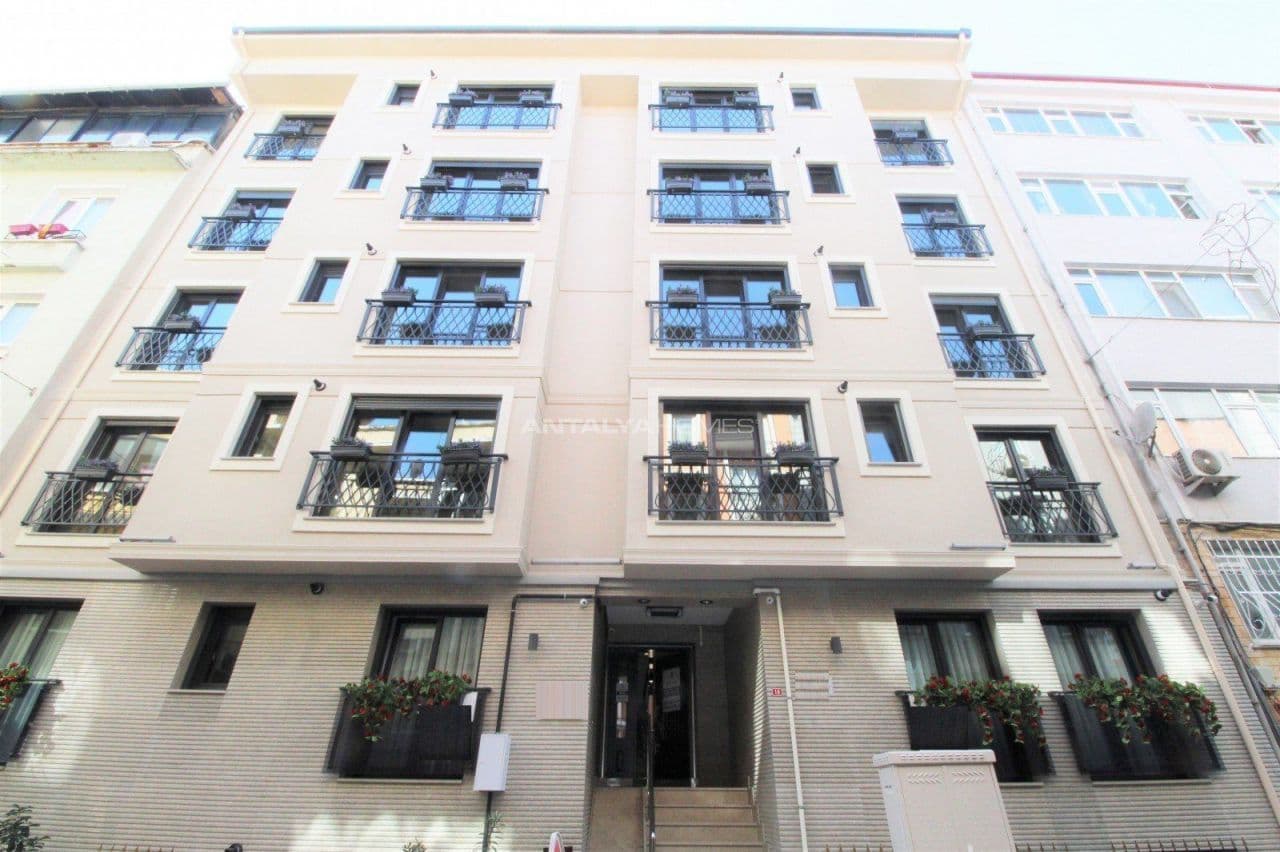 4-Bedroom Apartment in Beyoglu, Istanbul, photo 2
