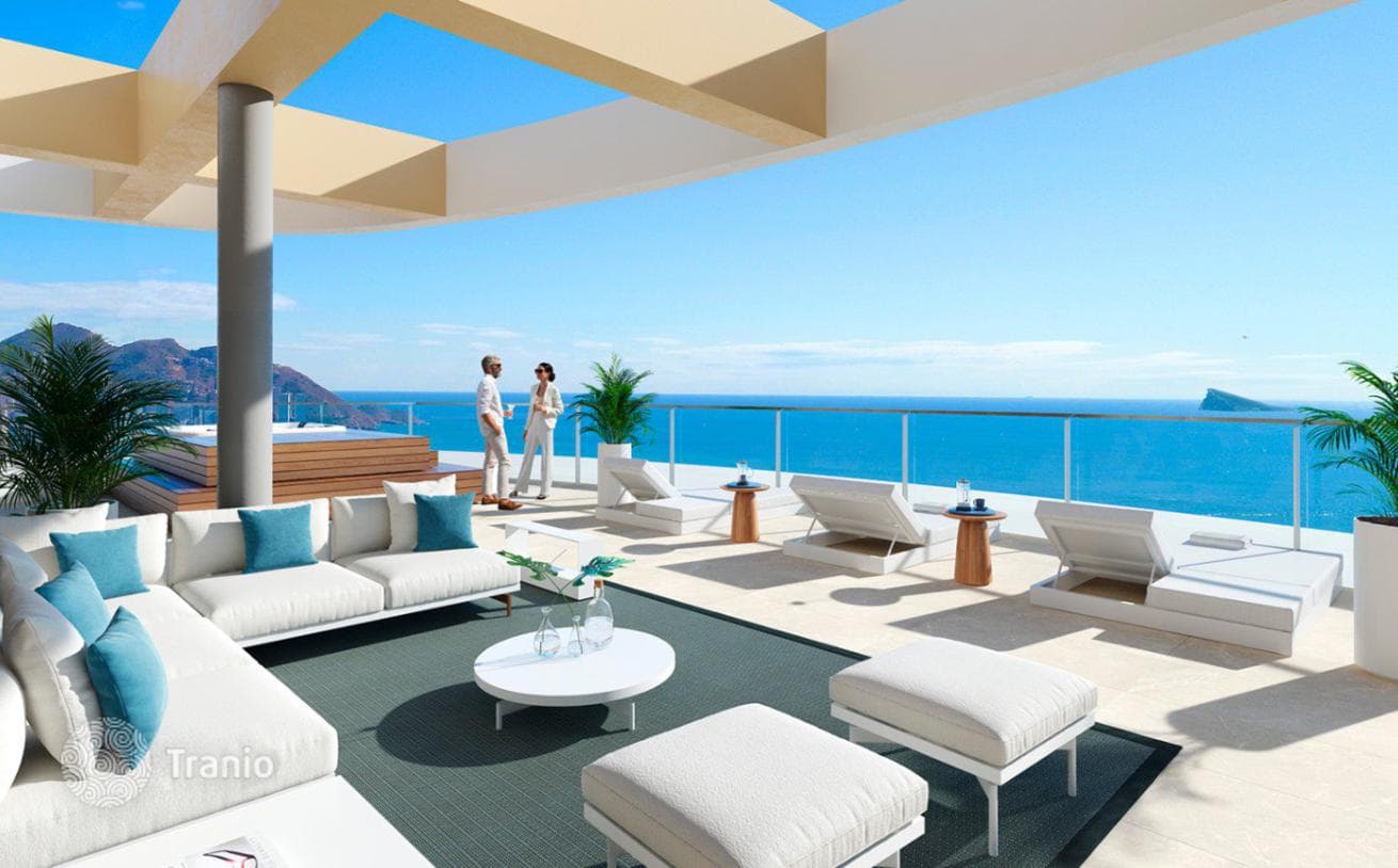 2-Bedroom Apartment with Sea View in Benidorm, photo 3