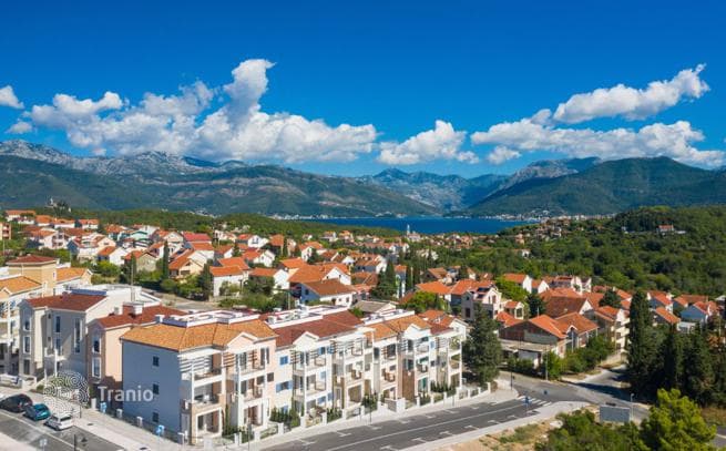 Luxury Apartments in Centrale, Lustica Bay