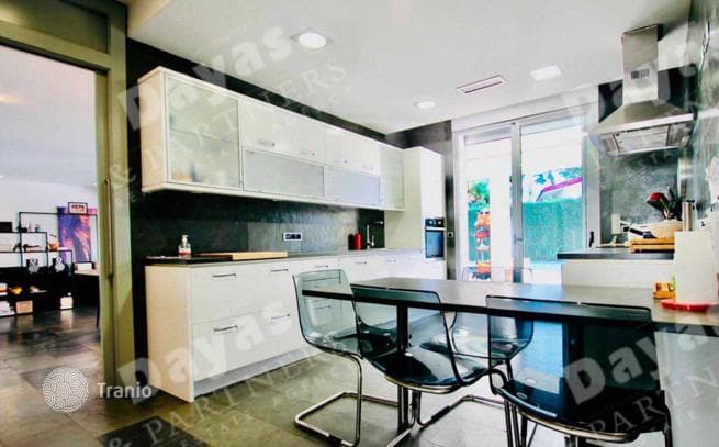 3-Bedroom Villa in Torrevieja, photo 3