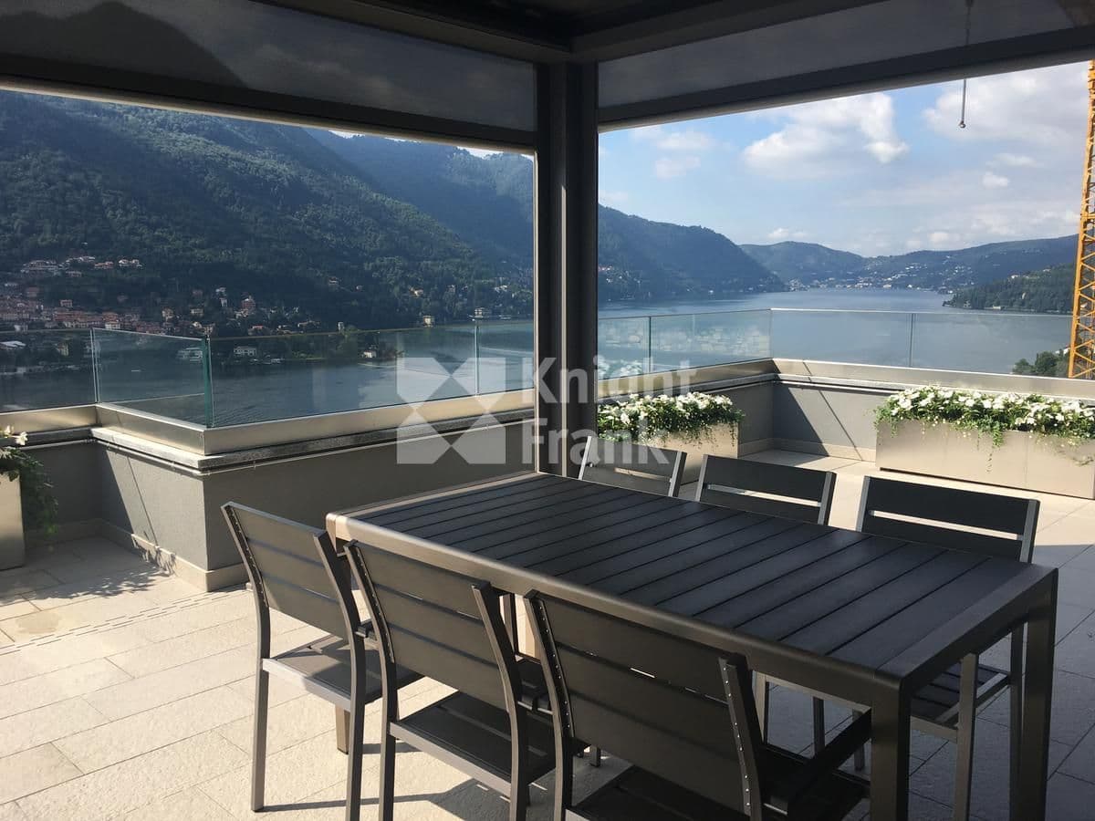 2-Bedroom Apartment in Como, Italy, photo 2