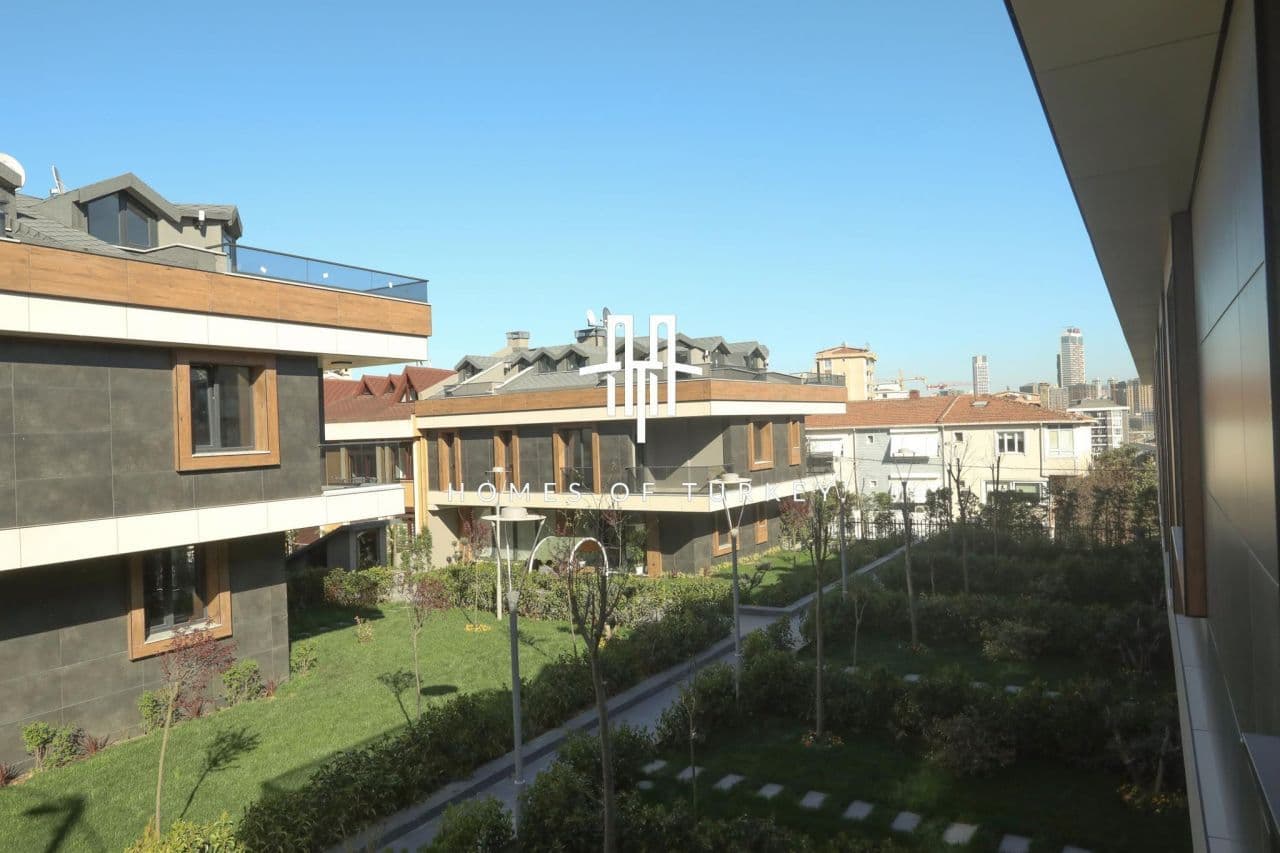 4-Bedroom Penthouse in Istanbul