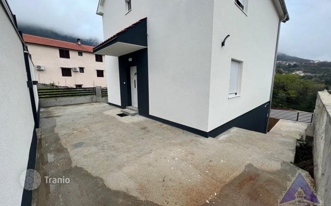 3-Bedroom House in Kotor
